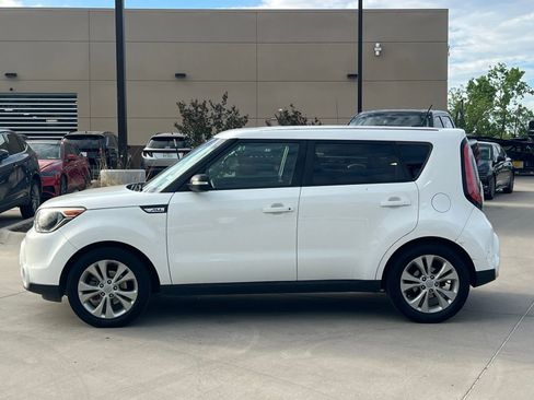 Used 2016 Kia Soul ! image 6