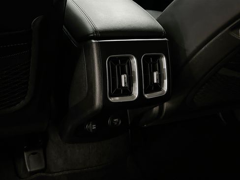 Used 2021 Kia Sorento S w/ Panoramic Sunroof Package AWD/4WD image 28