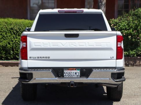 Used 2022 Chevrolet Silverado 1500 LT RWD image 7