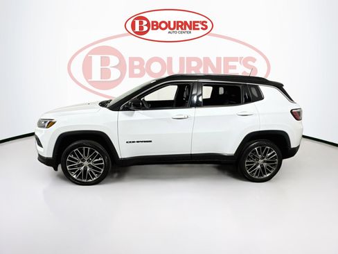 Used 2023 Jeep Compass Limited w/ Elite Group AWD/4WD image 8