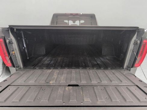 Used 2023 GMC Sierra 1500 Denali w/ Technology Package AWD/4WD image 16