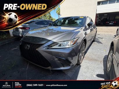 Used 2020 Lexus ES 350 F Sport w/ Accessory Package 2