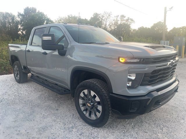 Used 2025 Chevrolet Silverado 2500 Custom w/ Custom Value Package AWD/4WD image 1