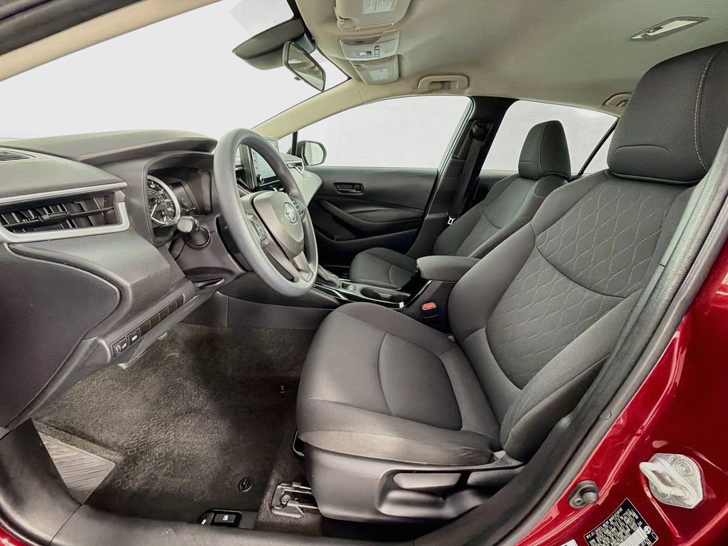 Used 2022 Toyota Corolla LE w/ LE Convenience Package FWD image 11