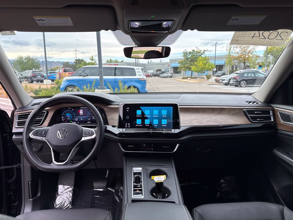 Certified 2024 Volkswagen Atlas SE AWD/4WD image 12