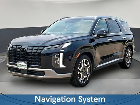 Used 2023 Hyundai Palisade Limited AWD/4WD image 3