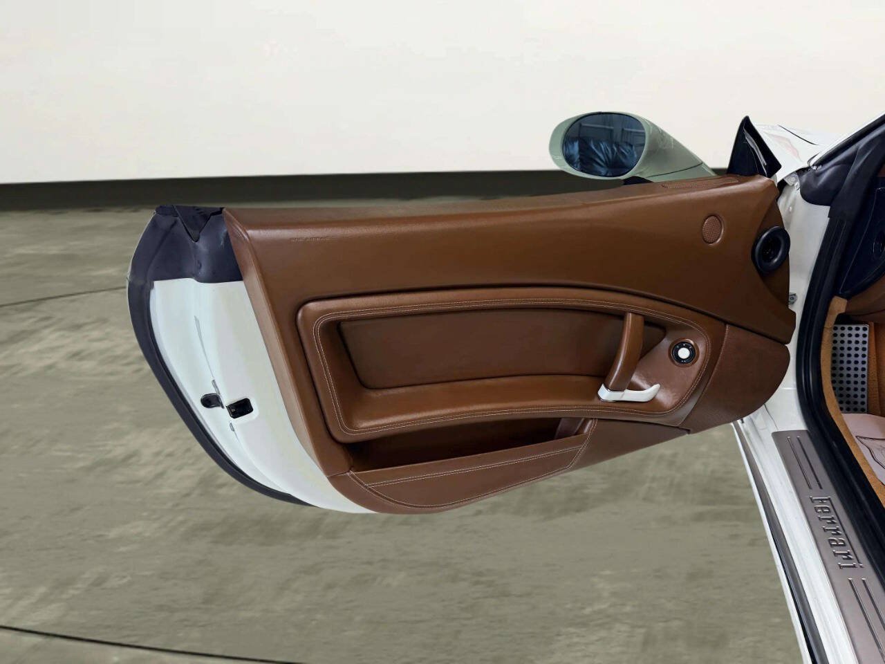 Used 2012 Ferrari California RWD image 30