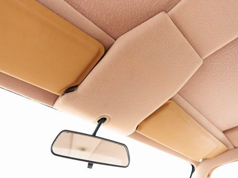 Used 1990 Rolls-Royce Silver Spur II image 98