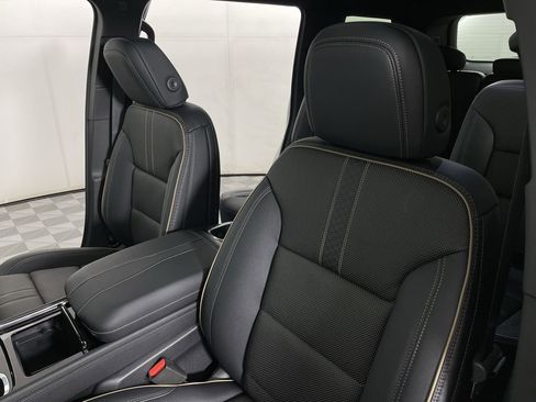 New 2026 Chevrolet Traverse High Country w/ LPO, Floor Liner Package image 81