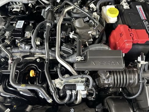 Used 2025 Nissan Sentra SV FWD image 28