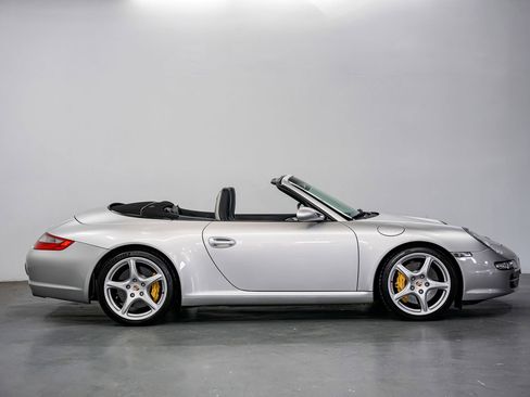 Used 2005 Porsche 911 Carrera S RWD image 2