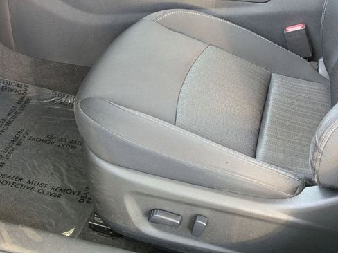 Used 2025 Nissan Altima 2.5 SV FWD image 15