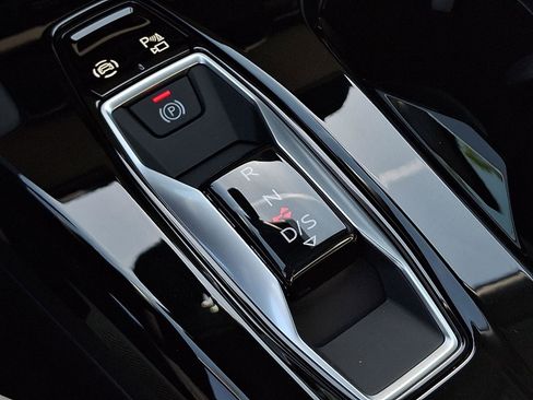 New 2026 Audi Q5 Premium image 13