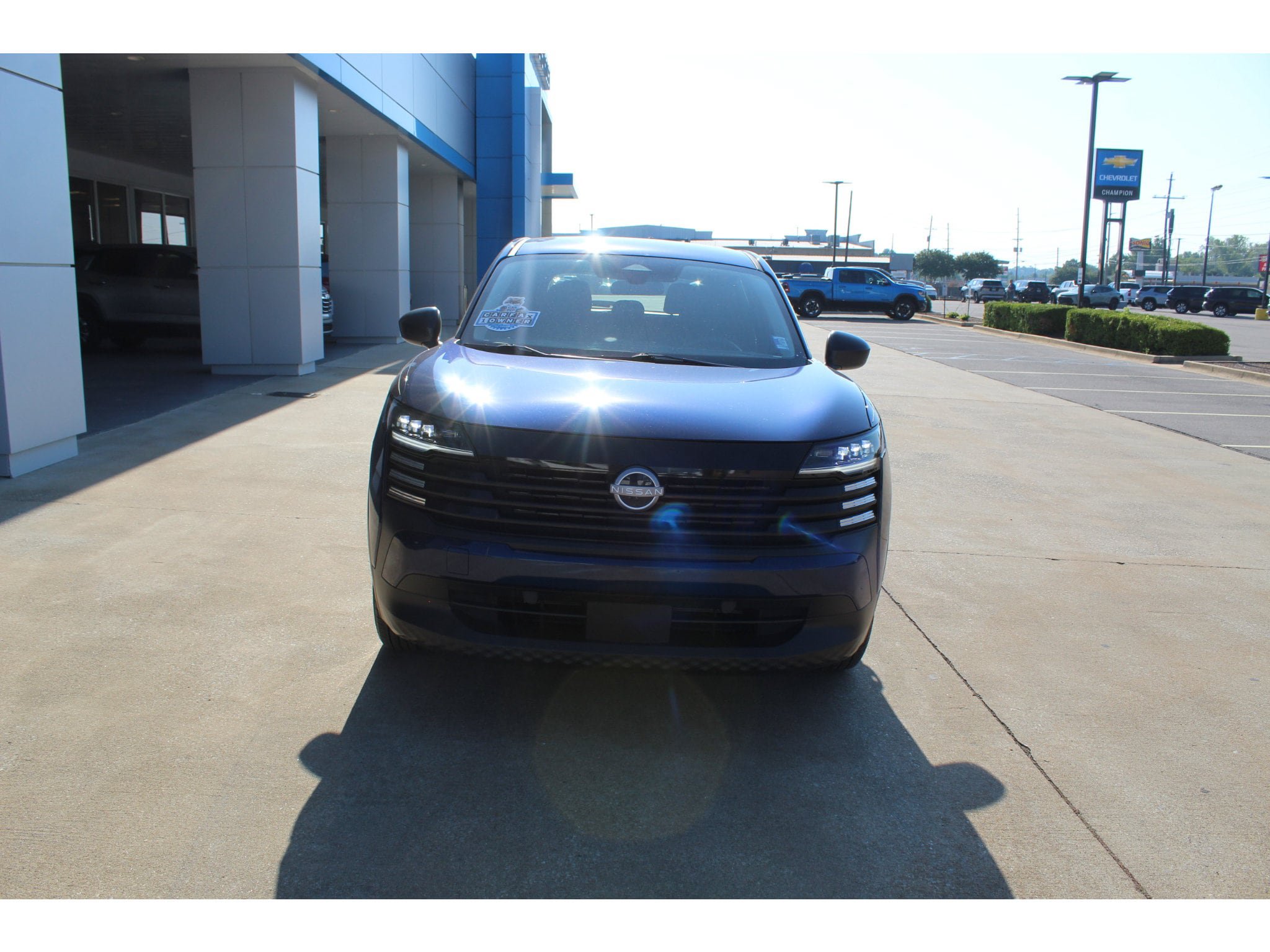 Used 2025 Nissan Kicks S AWD/4WD image 3