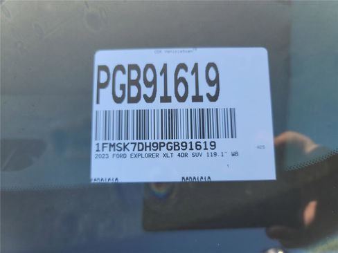 Certified 2023 Ford Explorer XLT w/ Equipment Group 202A image 12