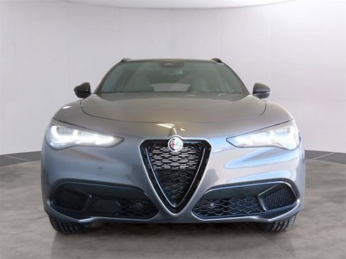 New 2025 Alfa Romeo Stelvio Sprint w/ Convenience Package image 2