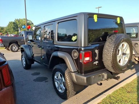 Used 2021 Jeep Wrangler Unlimited Sport AWD/4WD image 6
