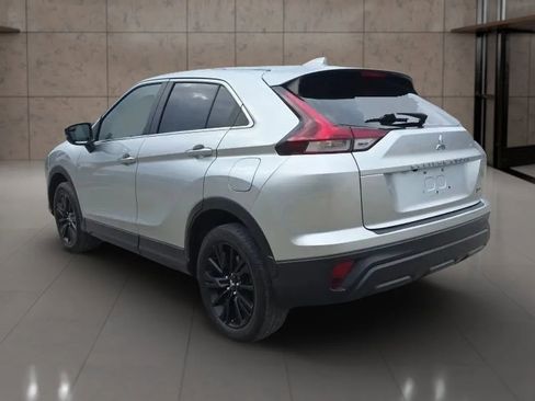 Used 2023 Mitsubishi Eclipse Cross LE AWD/4WD image 6