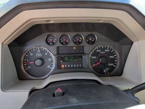 Used 2010 Ford F250 Lariat image 21