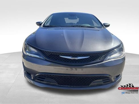 Used 2015 Chrysler 200 S w/ Comfort Group image 10