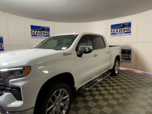 Used 2025 Chevrolet Silverado 1500 LTZ AWD/4WD image 6