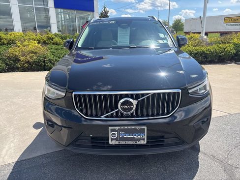 Certified 2023 Volvo XC40 B5 Plus w/ Driver Assist Package AWD/4WD image 3