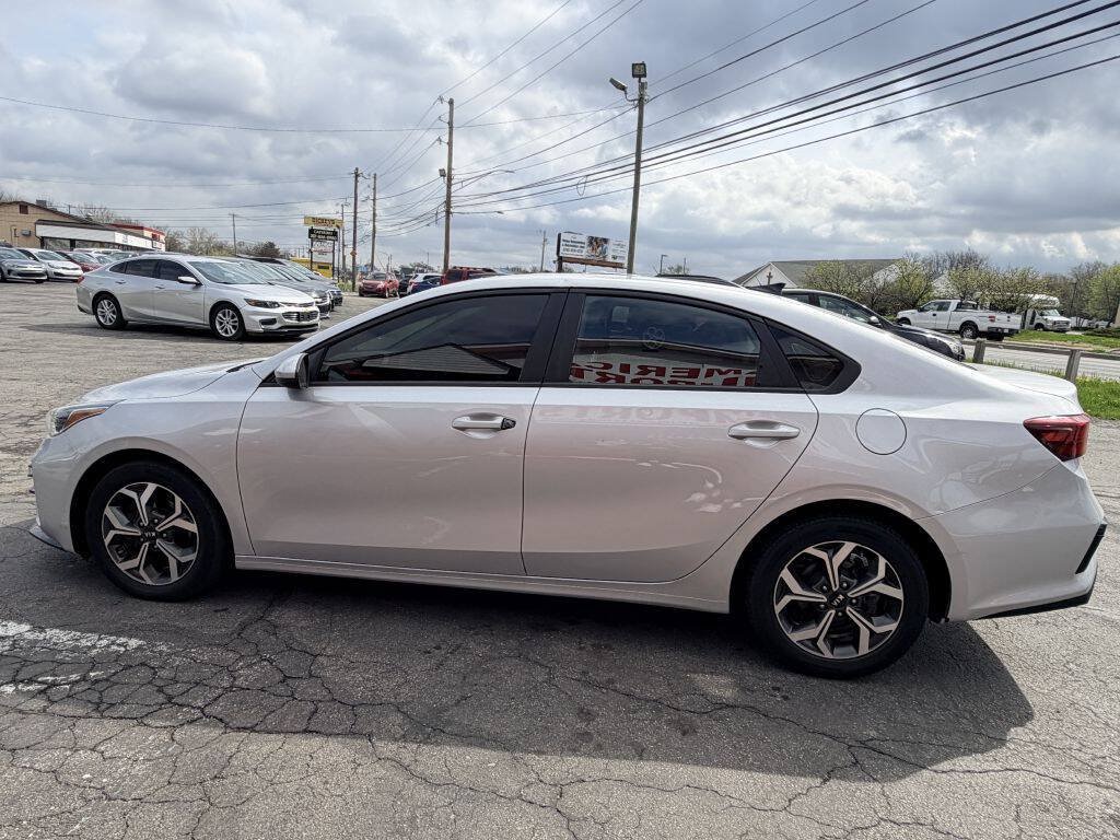 Used 2021 Kia Forte LXS FWD image 3