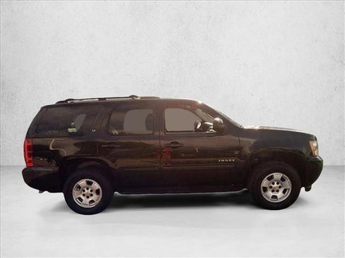 Used 2010 Chevrolet Tahoe LT RWD image 4