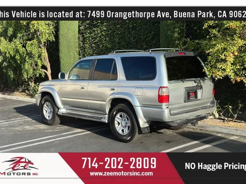 Used 2000 Toyota 4Runner SR5 RWD image 9