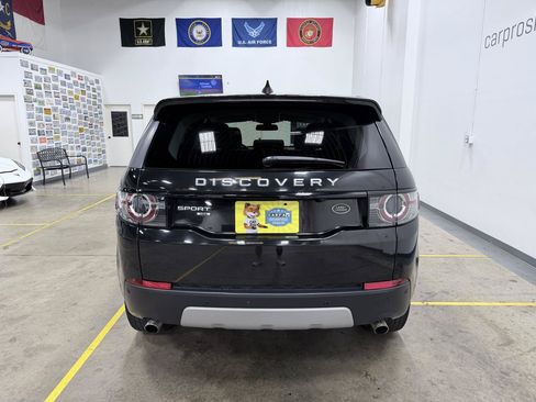 Used 2017 Land Rover Discovery Sport HSE AWD/4WD image 6