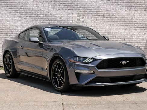 Used 2021 Ford Mustang Coupe w/ Equipment Group 101A RWD image 5