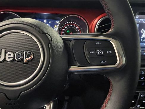 Used 2018 Jeep Wrangler Unlimited Rubicon w/ Uconnect 4C Nav & Sound Group AWD/4WD image 35