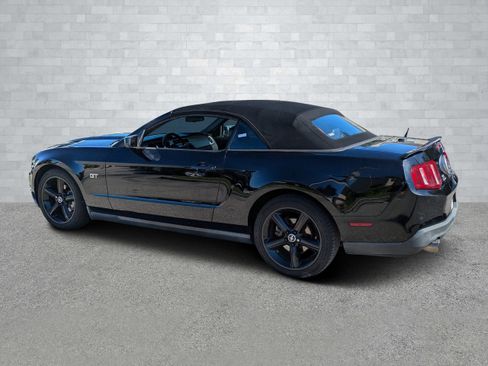 Used 2010 Ford Mustang GT Premium image 6