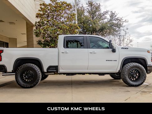 Used 2025 Chevrolet Silverado 2500 LT w/ Trail Boss Package image 10