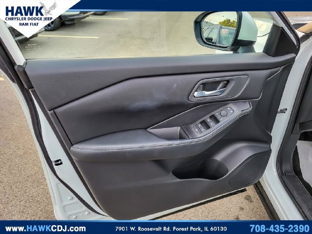 Used 2026 Nissan Rogue SV AWD/4WD image 24