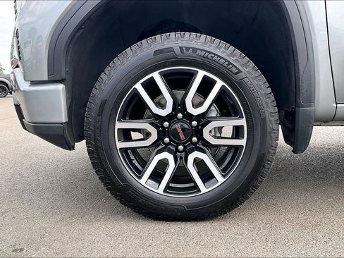 Used 2023 GMC Sierra 1500 AT4 w/ AT4 Preferred Package image 34