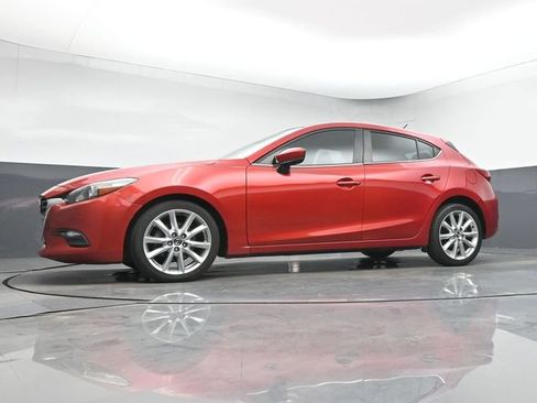 Used 2017 MAZDA MAZDA3 Touring FWD image 13