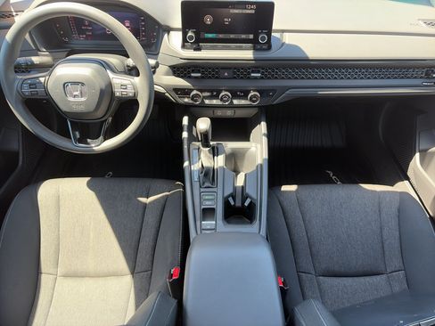 Used 2024 Honda Accord EX image 28