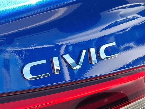 Used 2024 Honda Civic Sport image 31