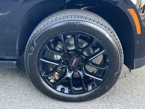 New 2026 GMC Yukon XL Denali w/ Denali Reserve Package AWD/4WD image 36