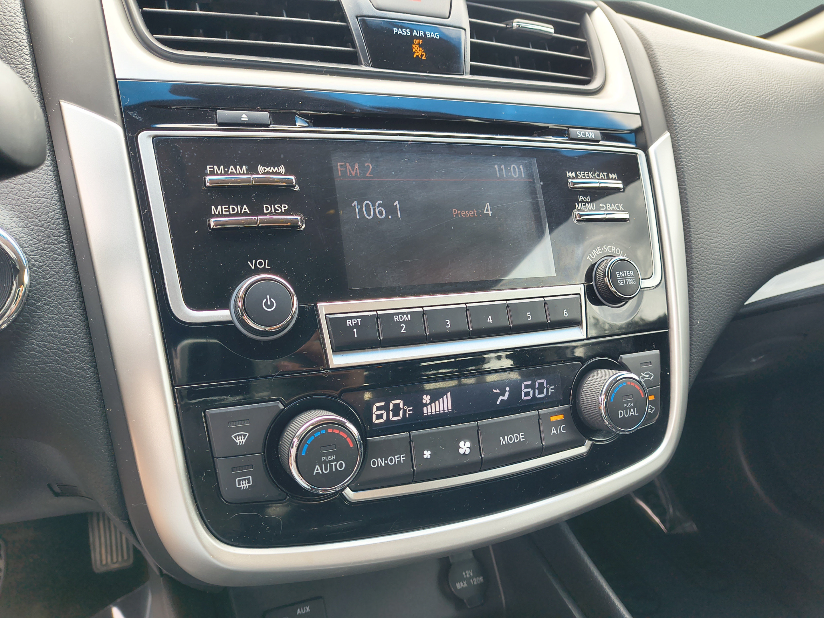 Used 2018 Nissan Altima 2.5 SL FWD image 25