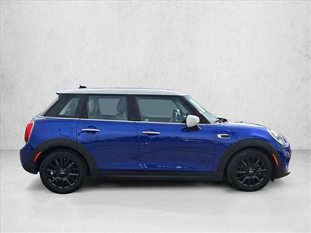 Used 2020 MINI Cooper 4-Door Hardtop w/ Storage Package FWD image 4