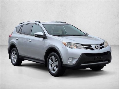 Used 2014 Toyota RAV4 XLE image 3
