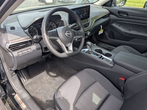 New 2026 Nissan Altima 2.5 SV w/ SV Special Edition Package AWD/4WD image 13