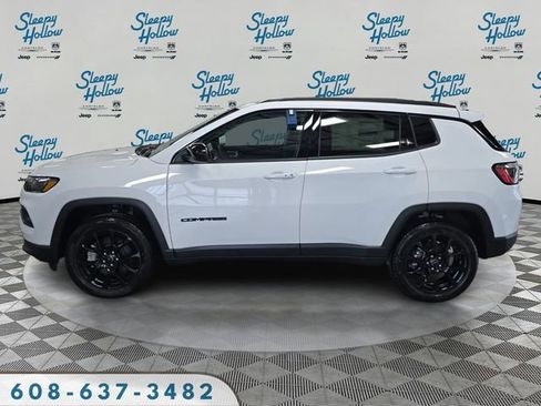 New 2026 Jeep Compass Latitude image 8