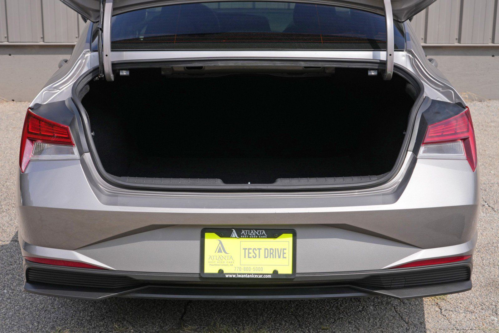 Used 2022 Hyundai Elantra Blue FWD image 9