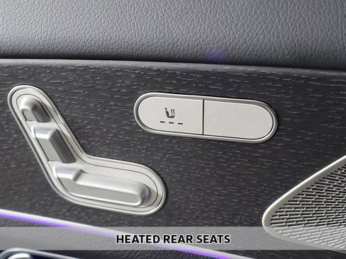 Used 2022 Mercedes-Benz GLS 450 4MATIC w/ AMG Line Exterior image 9