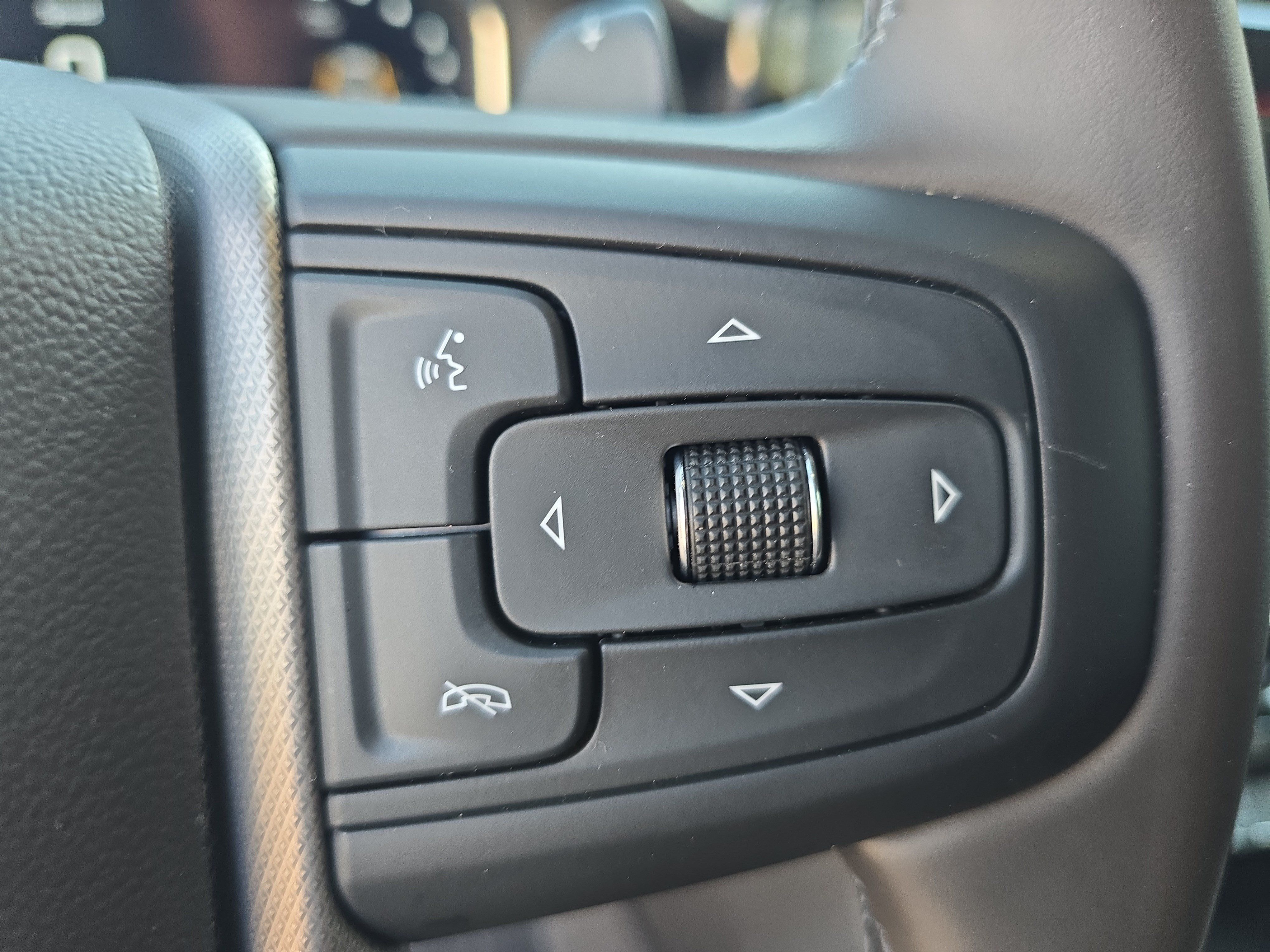 Used 2025 GMC Sierra 1500 Denali w/ Technology Package AWD/4WD image 19