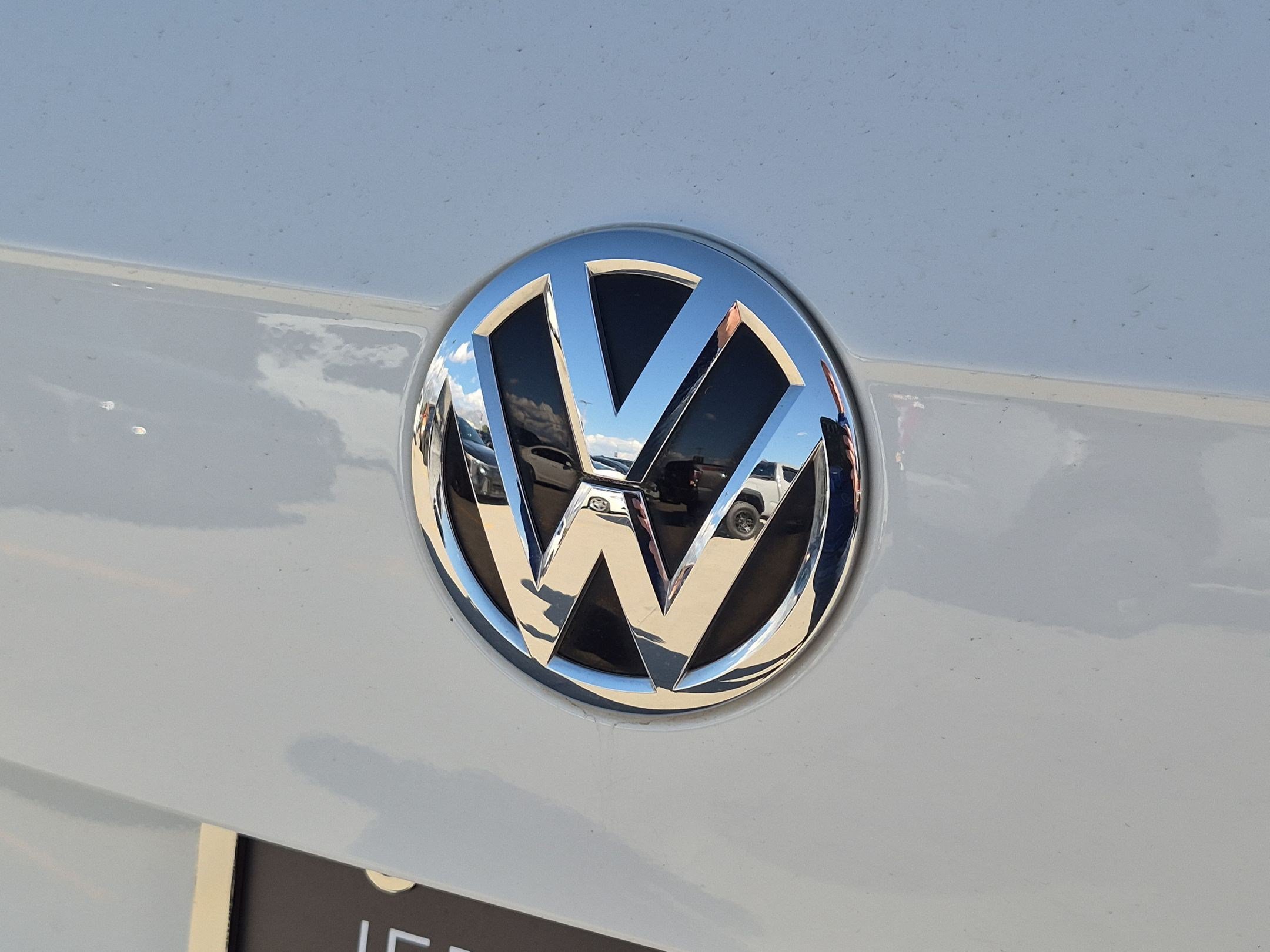 Used 2021 Volkswagen Tiguan SE R-Line AWD/4WD image 14
