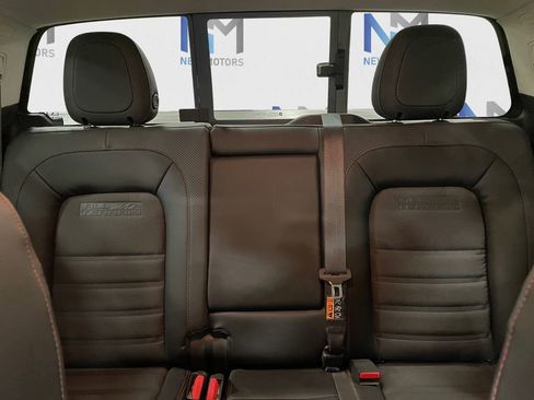 Used 2015 GMC Canyon SLE w/ All-Terrain Package AWD/4WD image 13